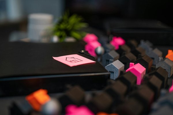 Comment Choisir la Meilleure Peinture Écologique pour Vos Meubles en Bois : Guide Complet et Pratique.